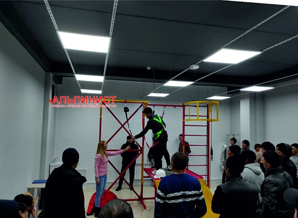 г.Нижнекамск. Компания ООО "ИКЦ "Техносфера" открыла новый полигон «Альпинист» для отработки навыков работы на высоте и в замкнутых пространствах